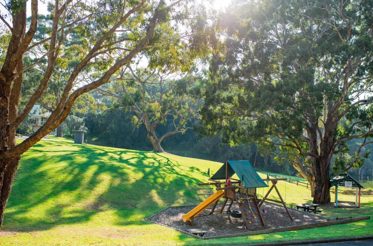 Mcmillans Of Metung Coastal Resort Bagian luar foto